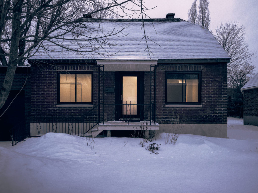 Maison Soeur: A Post‐War Residence Transformed Into Two Twin Houses