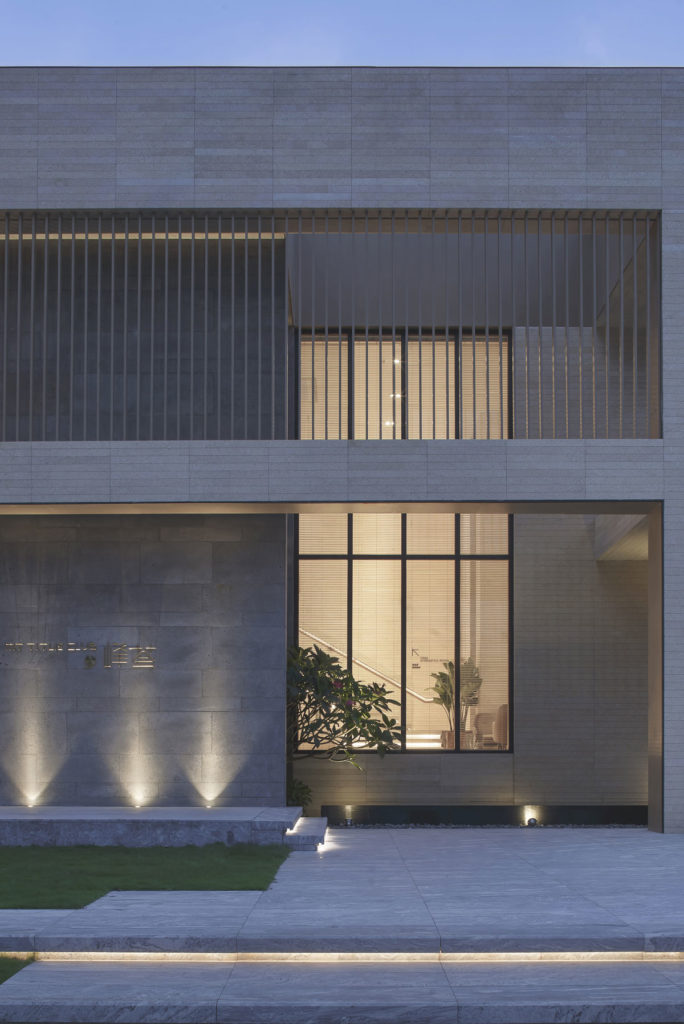 Curtain wall at the entrance area