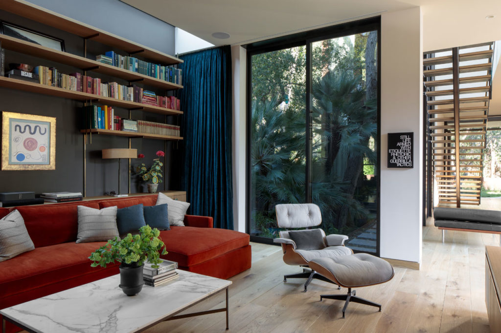 A Los Angeles Residence Celebrating Art and Nature
