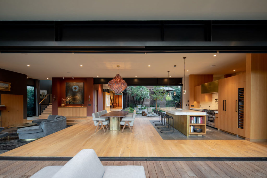 A Los Angeles Residence Celebrating Art and Nature