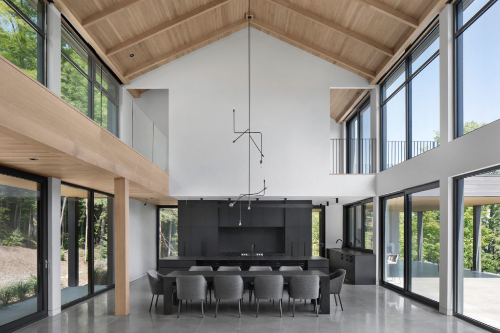 Cap St-Martin house by Bourgeois / Lechasseur architects