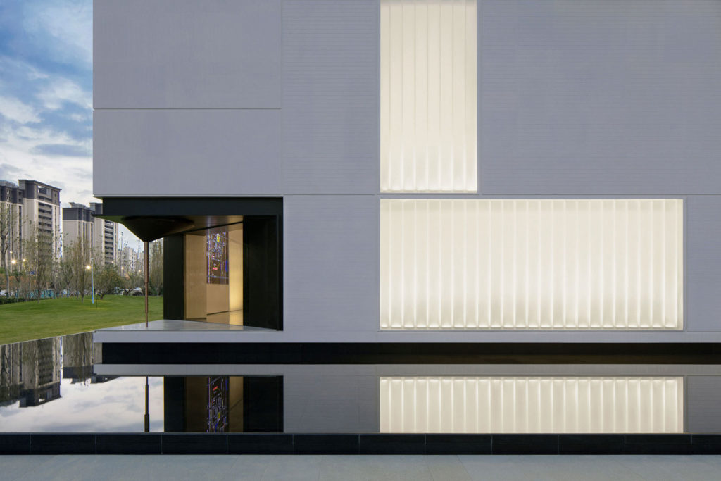 White Square, G54 exhibition center by MINGGU Design