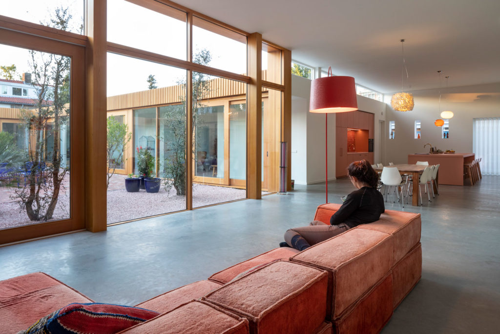 New Future for an Outdated Office: MVRDV Completes Villa Stardust