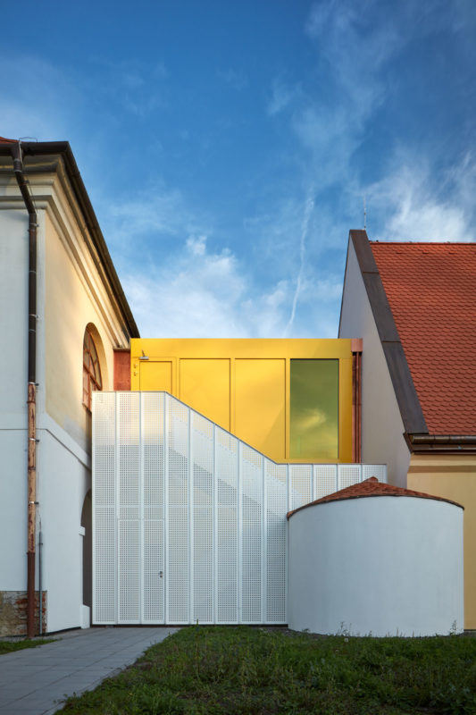 Elementary School Vřesovice - Reconstruction of Baroque Rectory