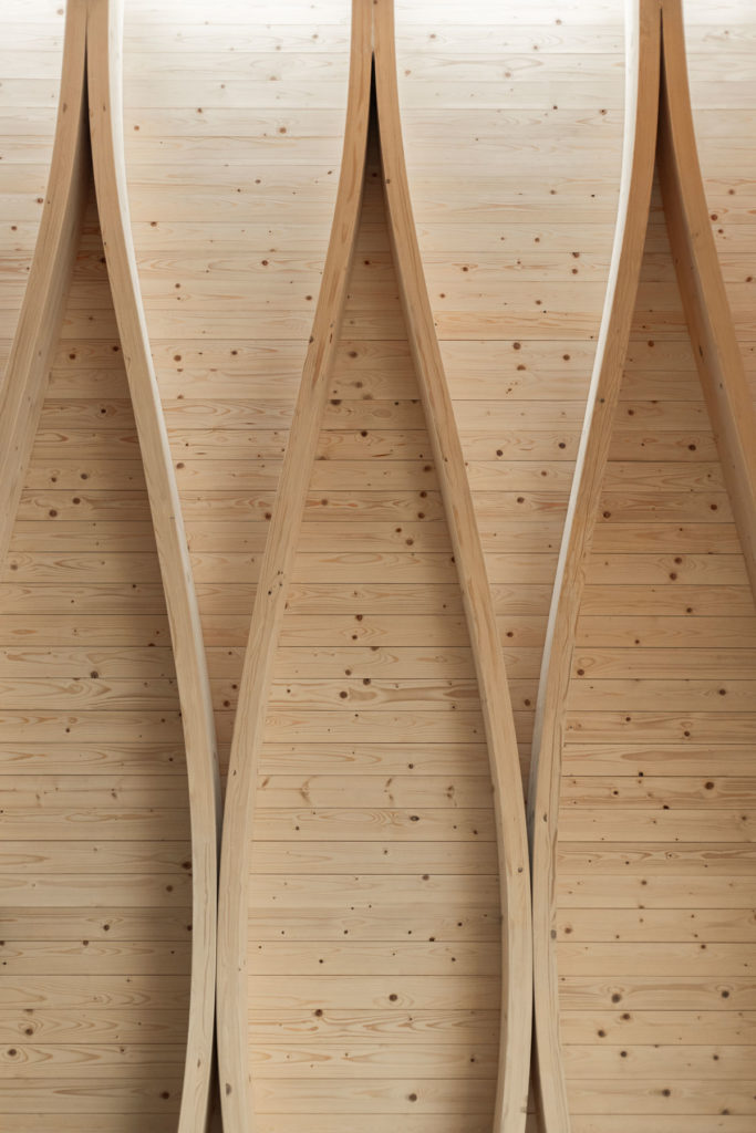 Tervajärvi forest chapel by NOAN