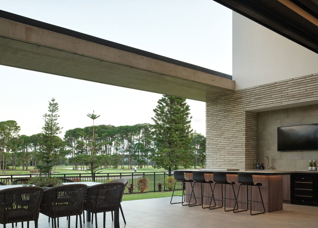 Stratum, a modernist home by Joe Adsett Architects