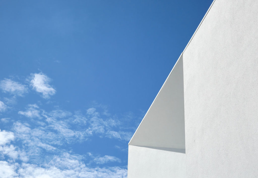 Stratum, a modernist home by Joe Adsett Architects