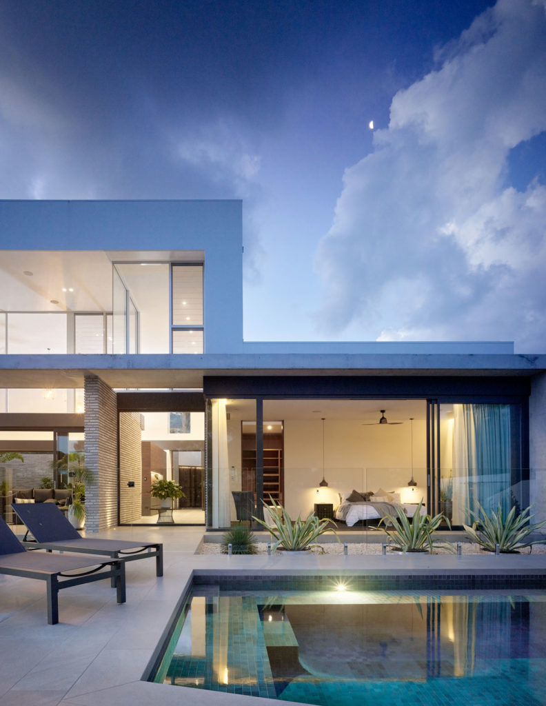 Stratum, a modernist home by Joe Adsett Architects