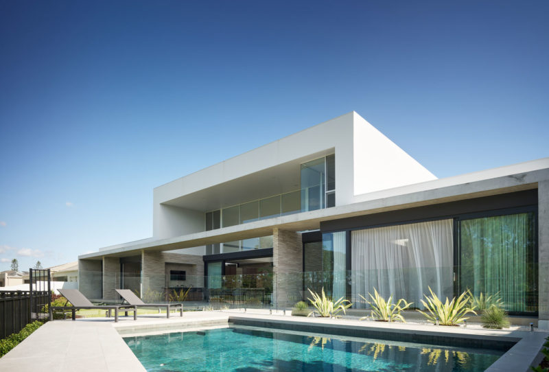 Stratum, a modernist home by Joe Adsett Architects