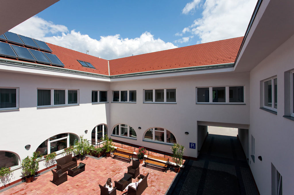 Hotel Tokaj by NAPUR