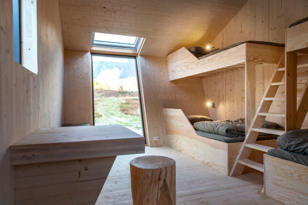 Tungestølen, a Hiking Cabin by Snohetta