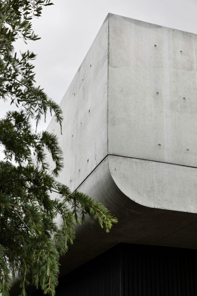 Pool House by Zen Architects