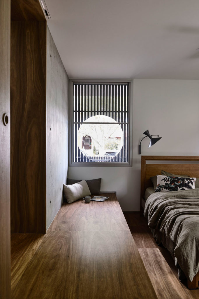 Pool House by Zen Architects