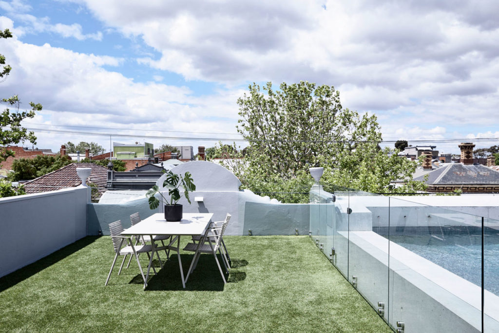 Pool House by Zen Architects