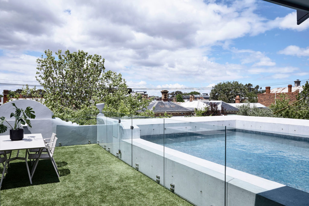 Pool House by Zen Architects