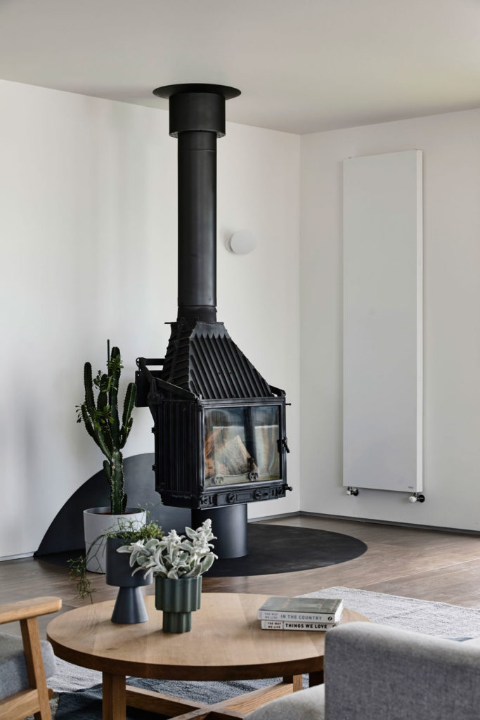 Pool House by Zen Architects