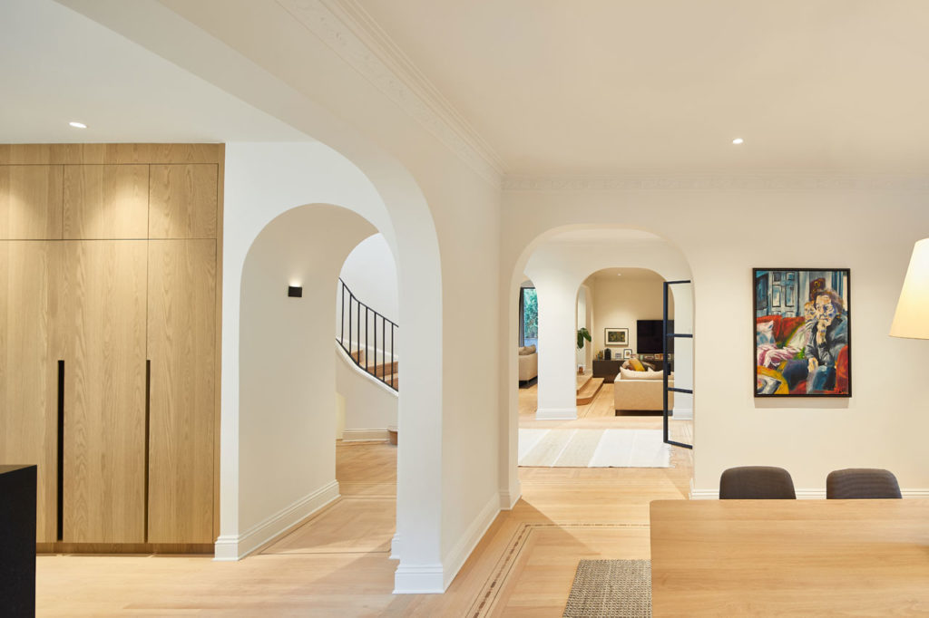 Maison Ave Courcelette by Salem Architecture