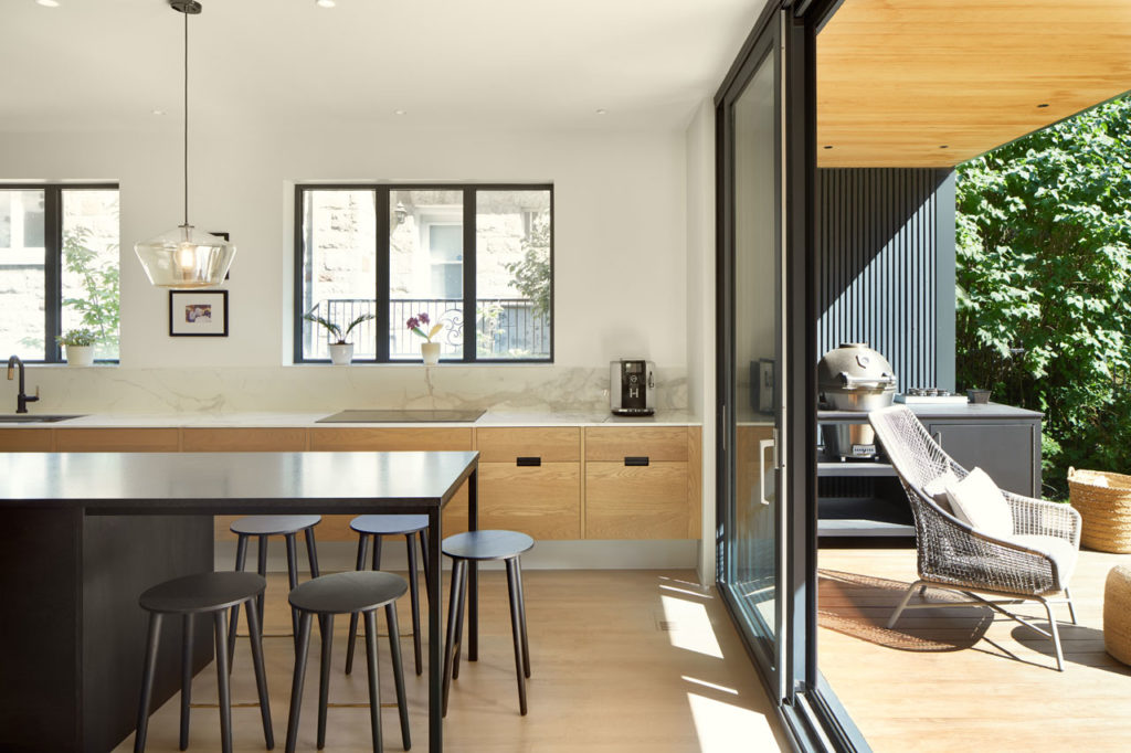 Maison Ave Courcelette by Salem Architecture