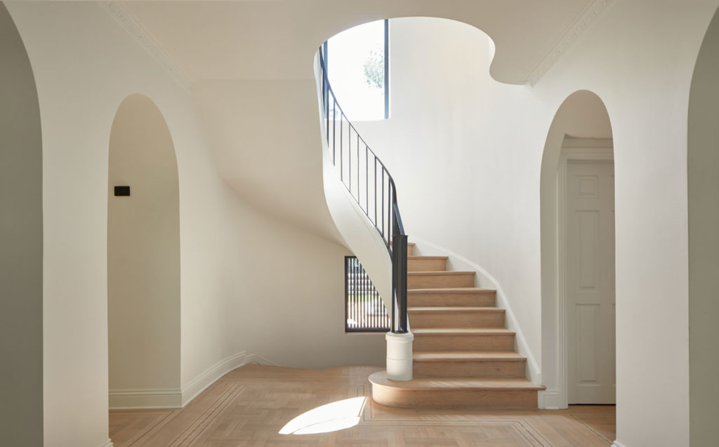 Maison Ave Courcelette by Salem Architecture