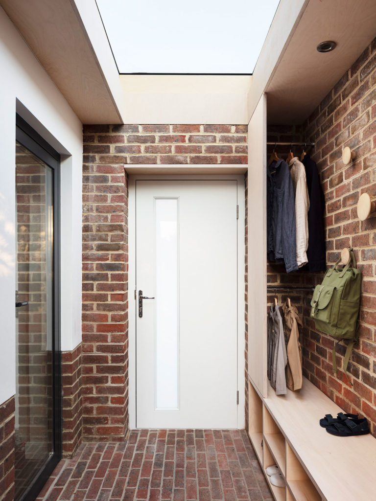 XXS // Portico by Brosh Architects