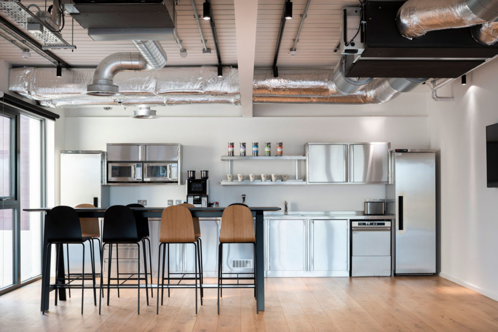 Shared Break Space - us&co, London co-working office by Stamos Yeoh Architects