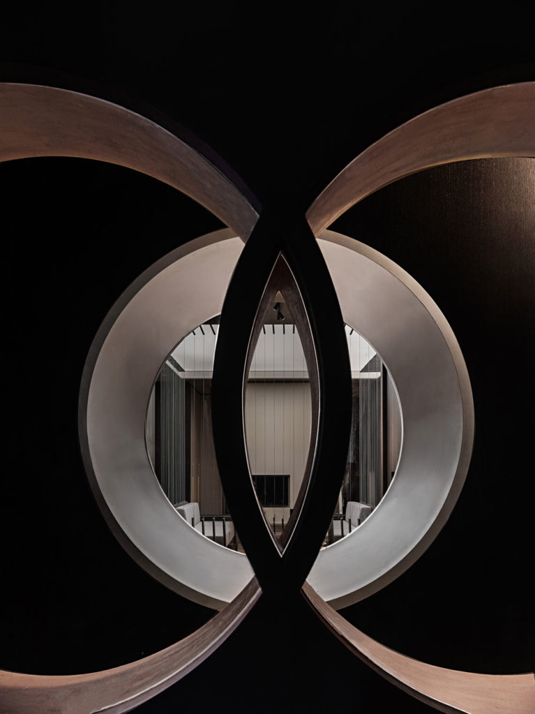 SigMann Showroom by Spring Design Office