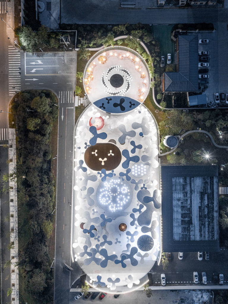 White Upland Sales Center by Wutopia Lab