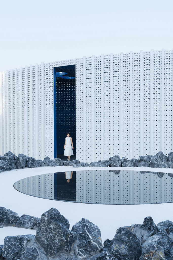 White Upland Sales Center by Wutopia Lab