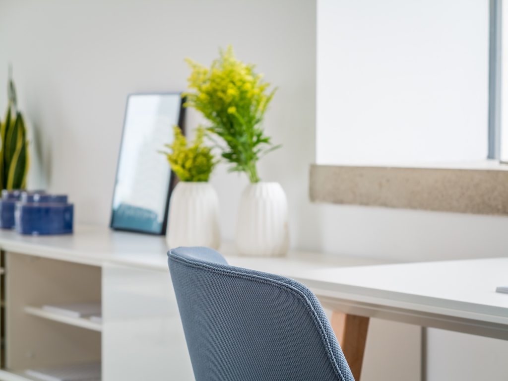 From Plastic Bottles to Professional Chairs for Remote Working