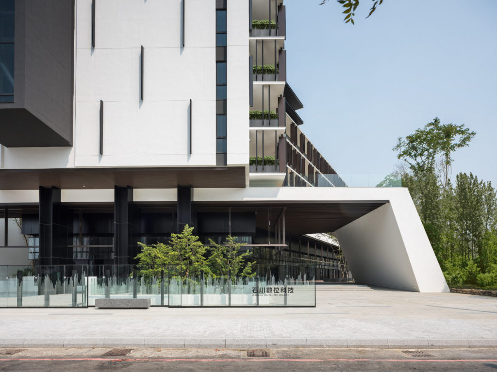 Biosphere, a Modern Luxury Green Work