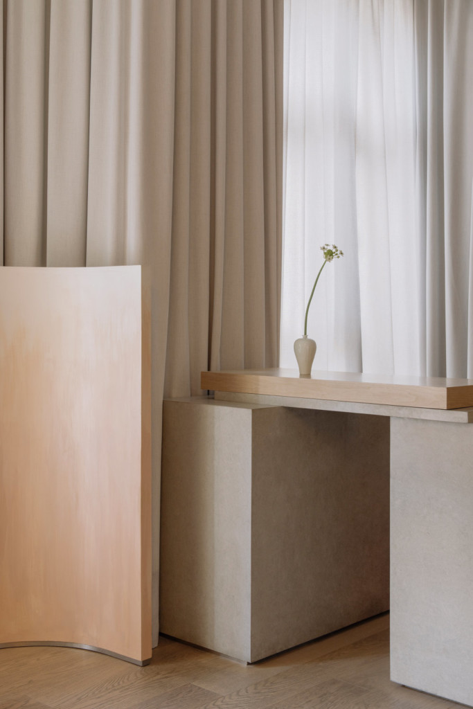 Lobby reception counter