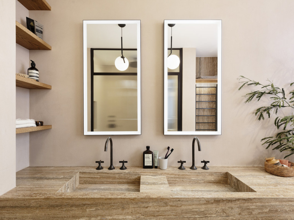 Melange Maisonette in Chelsea by Amos Goldreich Architecture