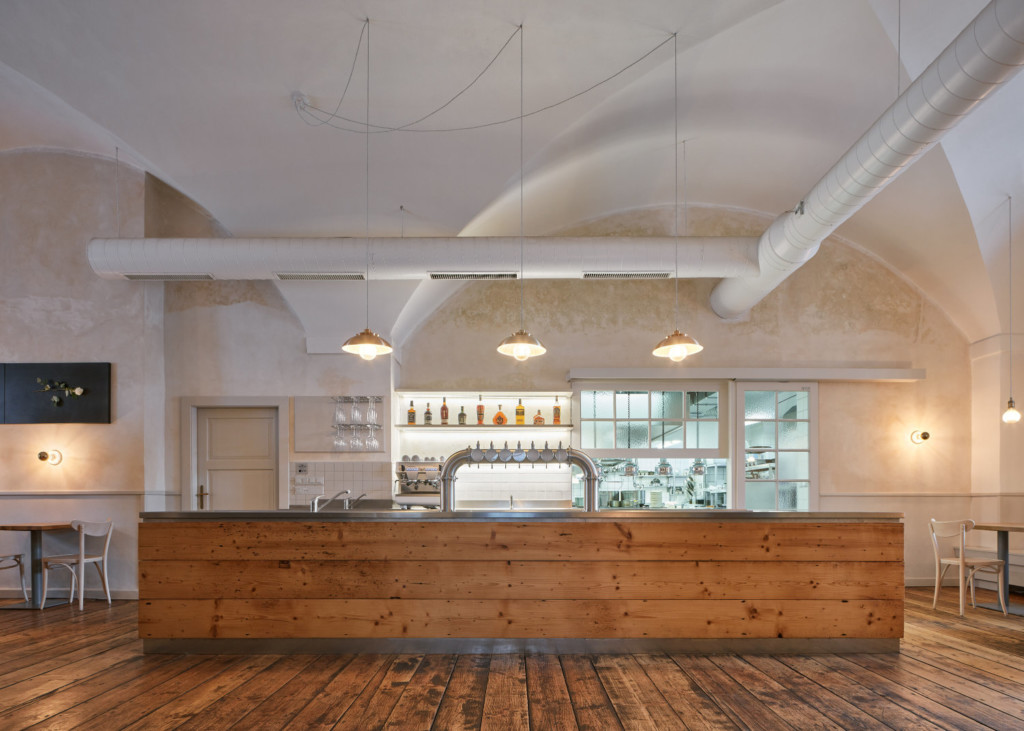 Baroque Restaurant - Three Roses by ADR