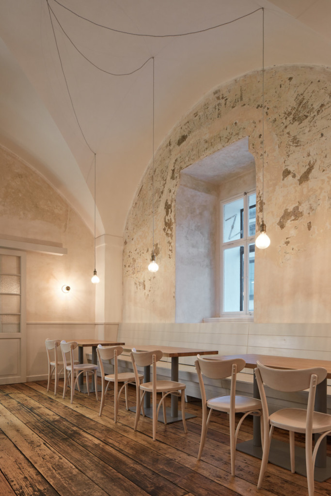 Baroque Restaurant - Three Roses by ADR