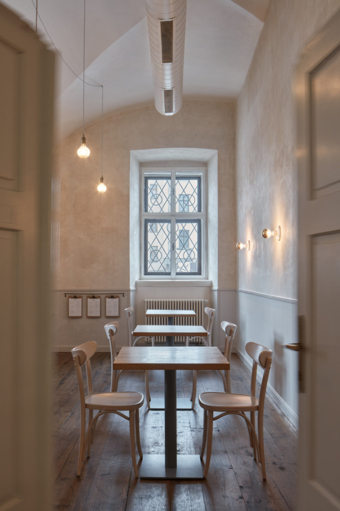 Baroque Restaurant - Three Roses by ADR