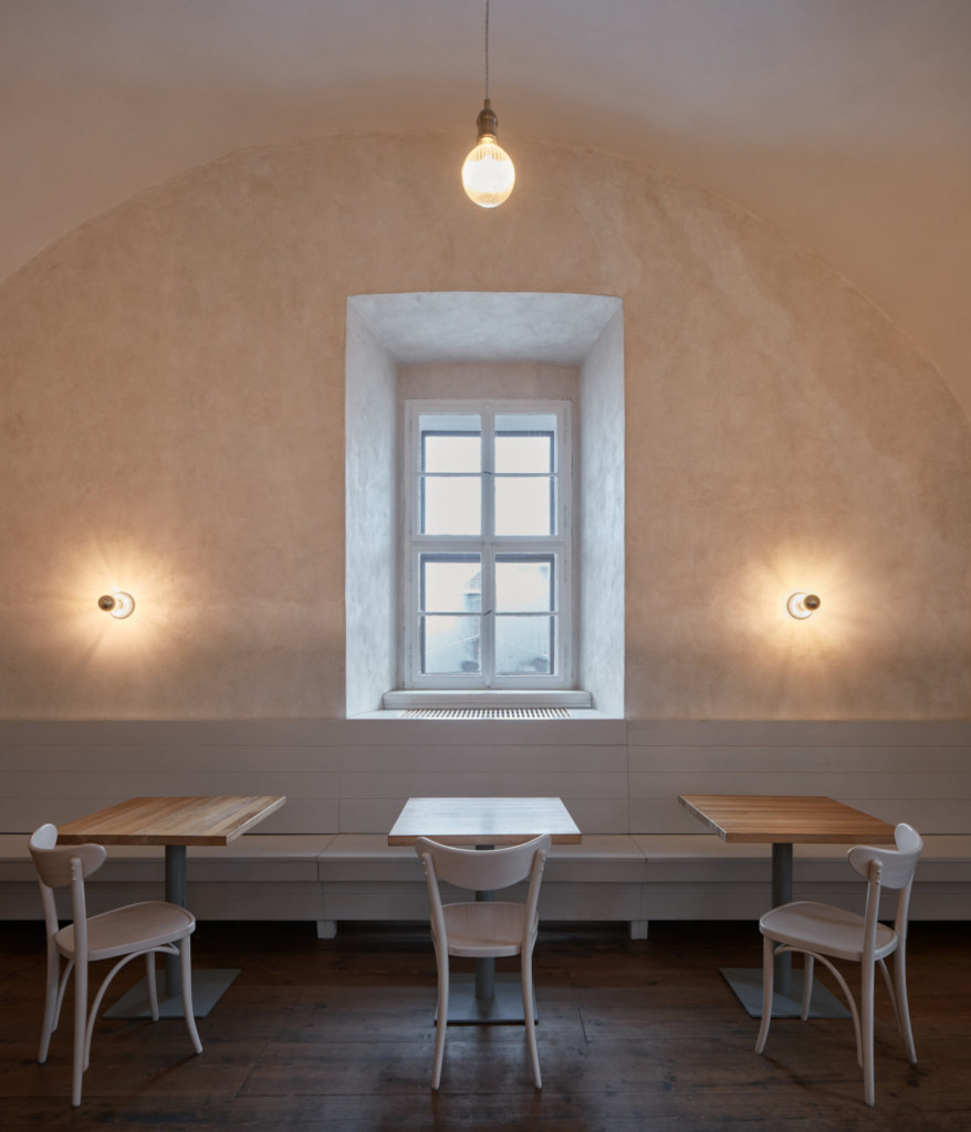 Baroque Restaurant - Three Roses by ADR