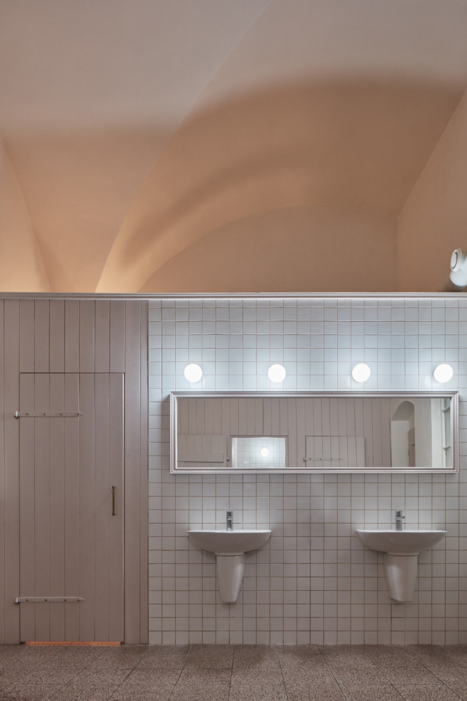 Baroque Restaurant - Three Roses by ADR