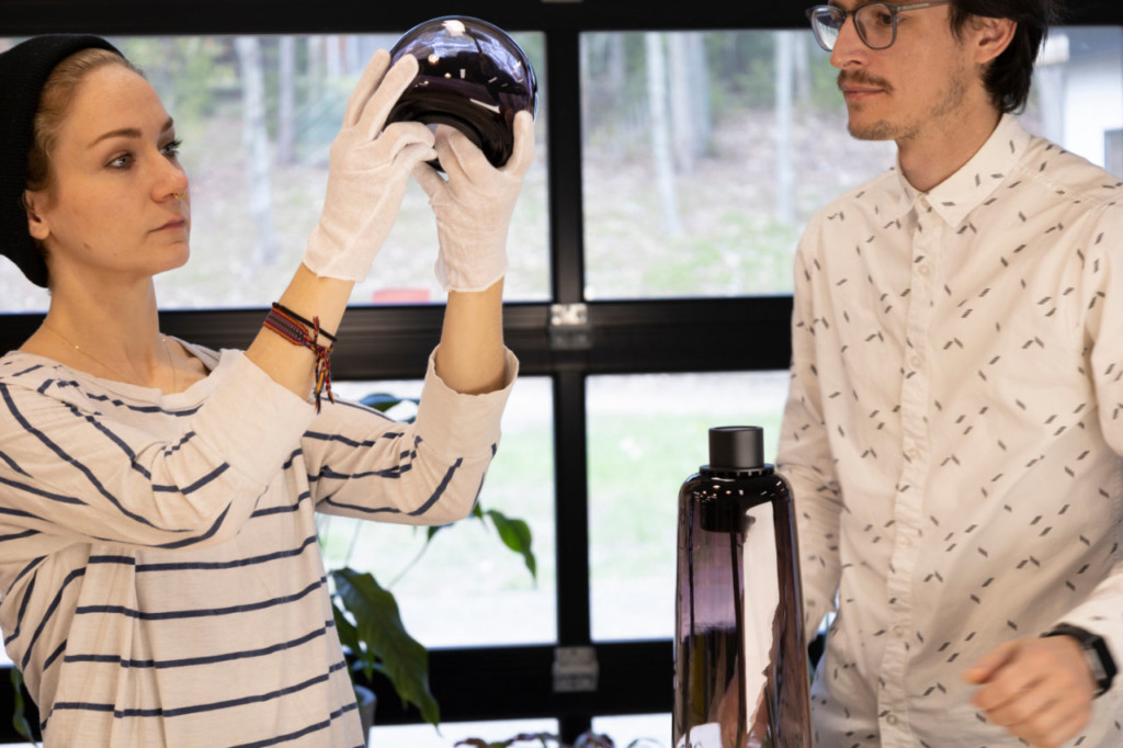 The fresh and bold Gigi, summer in a lamp