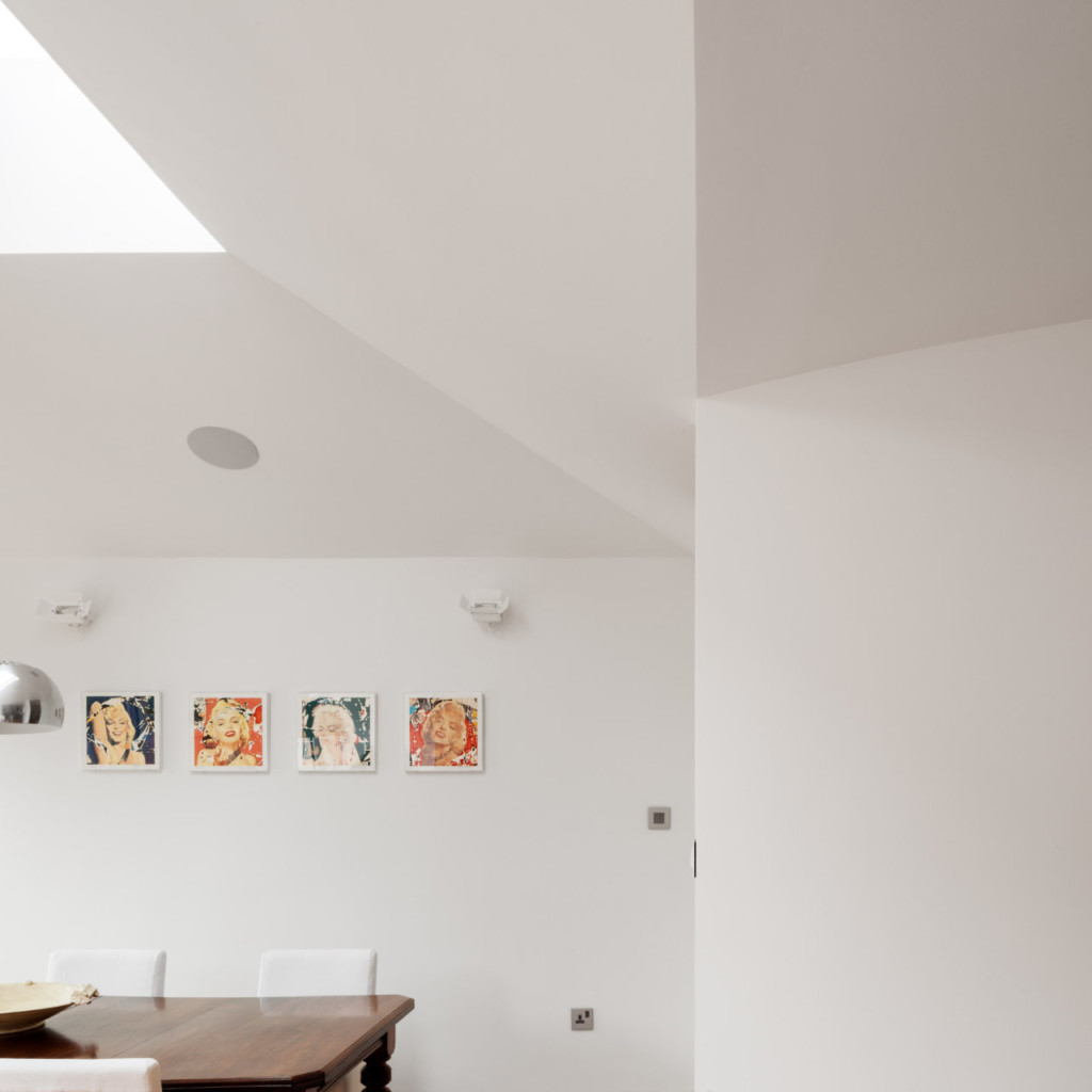 The Boat & Pavilion - House for a family of sailors