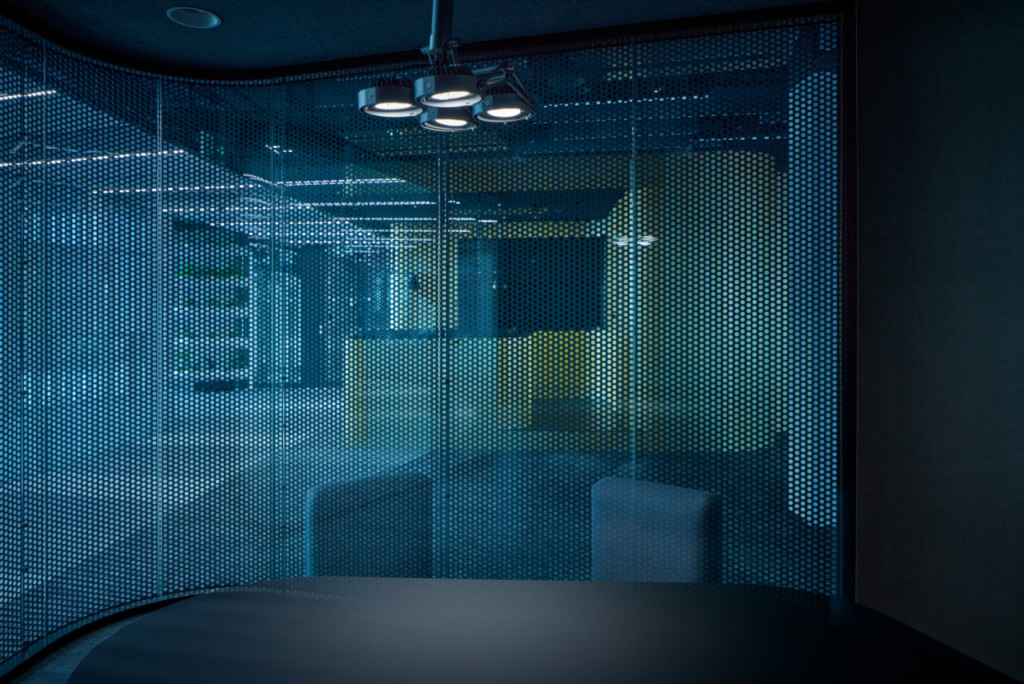 LIVESPORT – offices like a machine driven by pilots