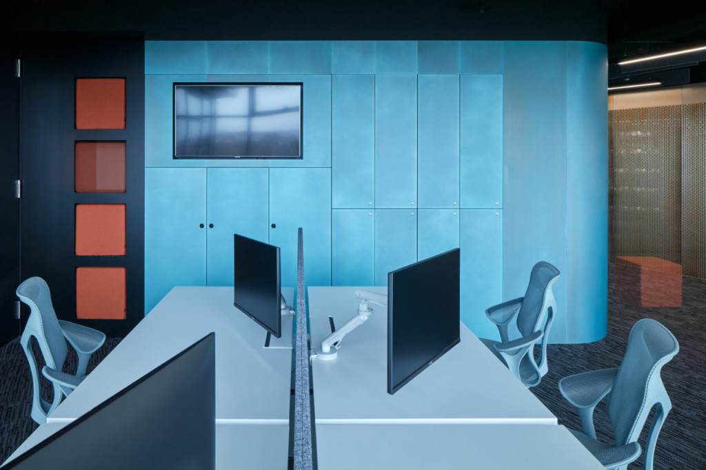 LIVESPORT – offices like a machine driven by pilots