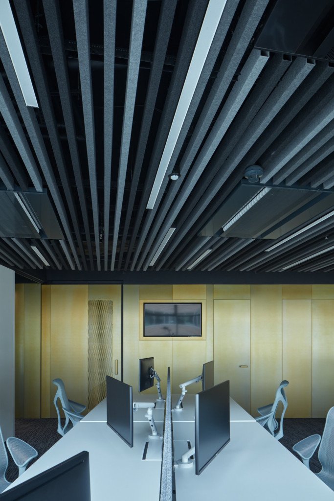 LIVESPORT – offices like a machine driven by pilots