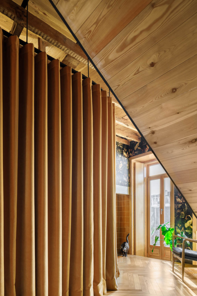 Rehabilitation of an attic in a building dated 1906