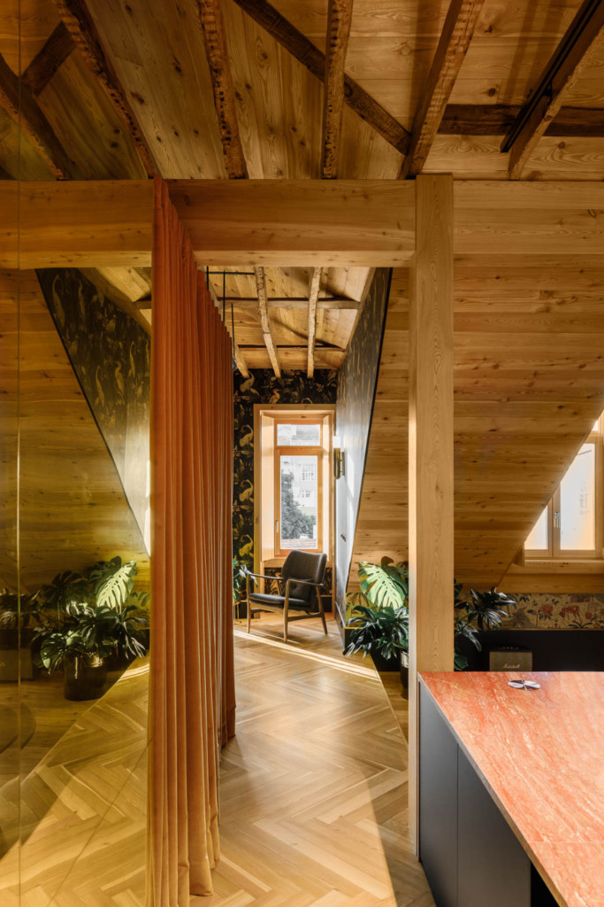 Rehabilitation of an attic in a building dated 1906