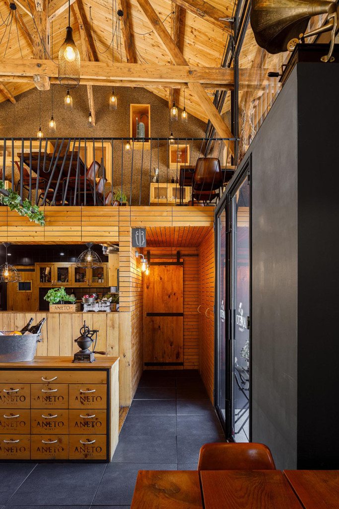 Aneto & Table Restaurante