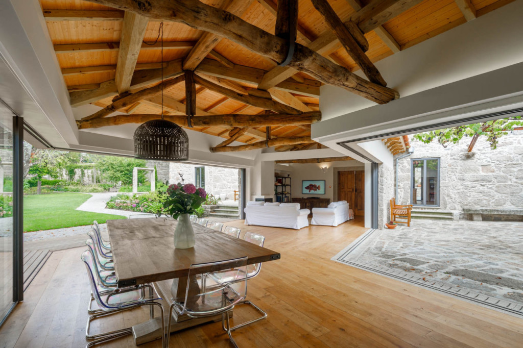 Casa da Calçada - a rehabilitation with history