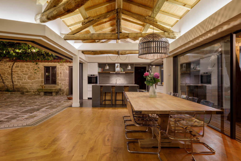 Casa da Calçada - a rehabilitation with history