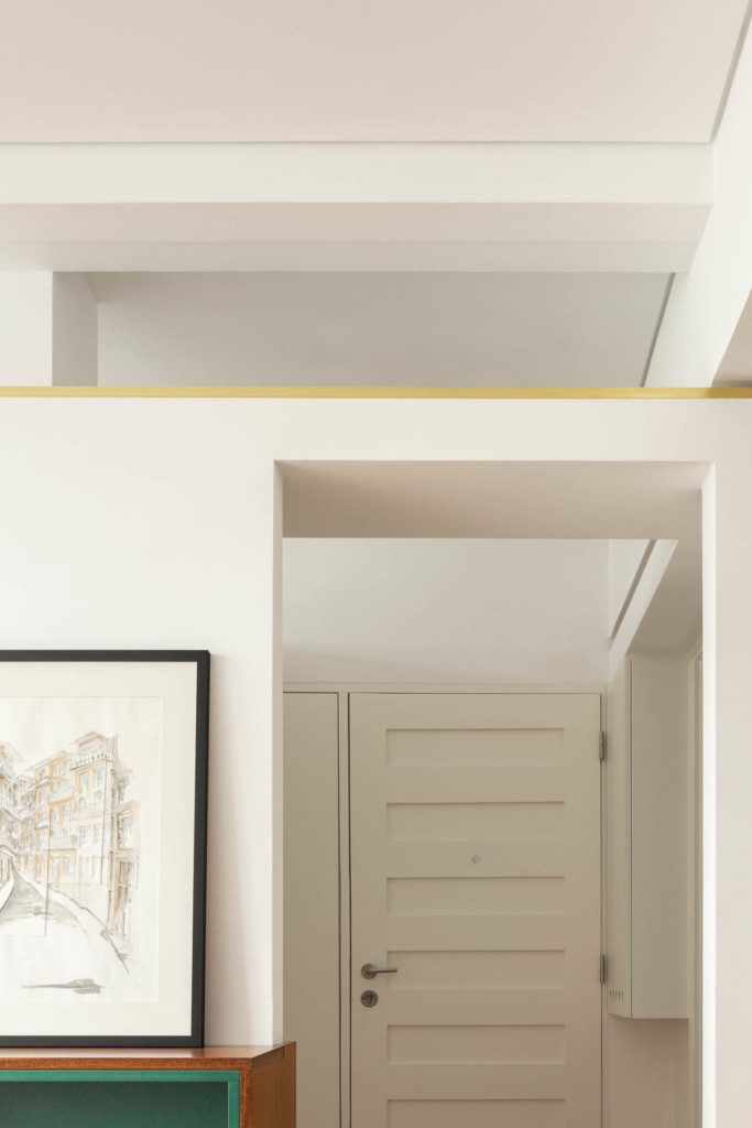 Santos Pousada Apartment by Hinterland Architecture Studio