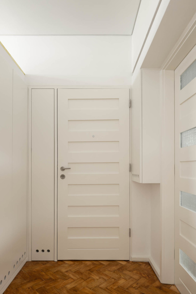 Santos Pousada Apartment by Hinterland Architecture Studio