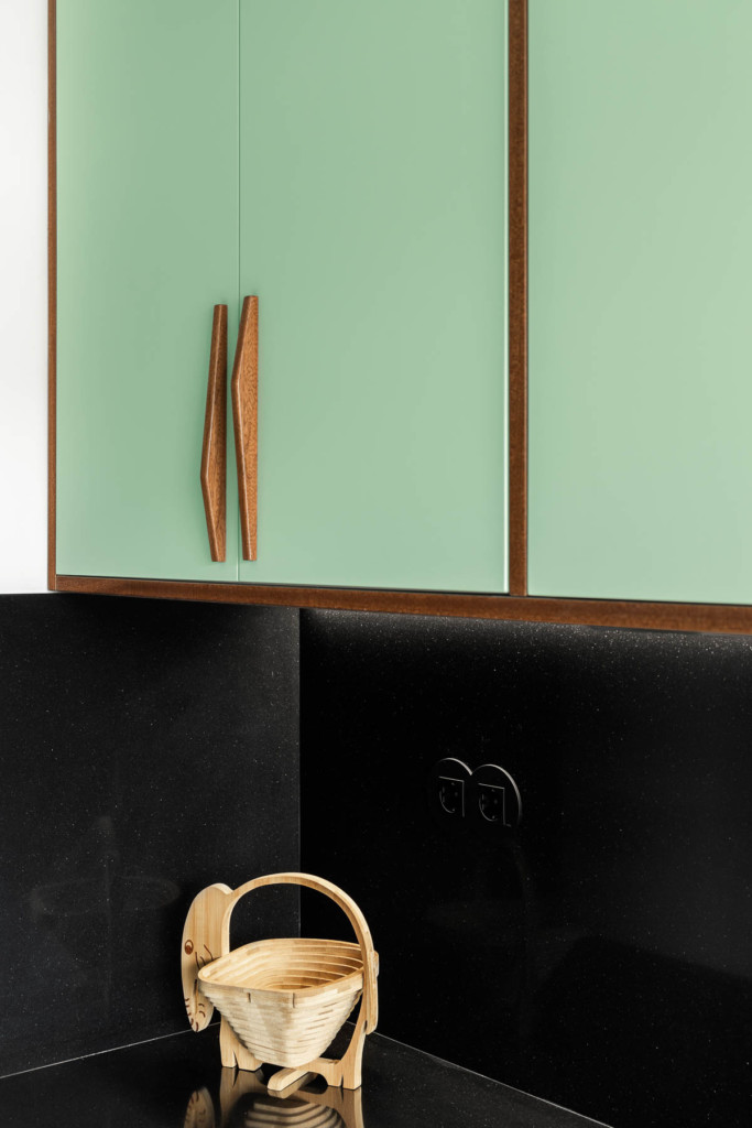 Santos Pousada Apartment by Hinterland Architecture Studio